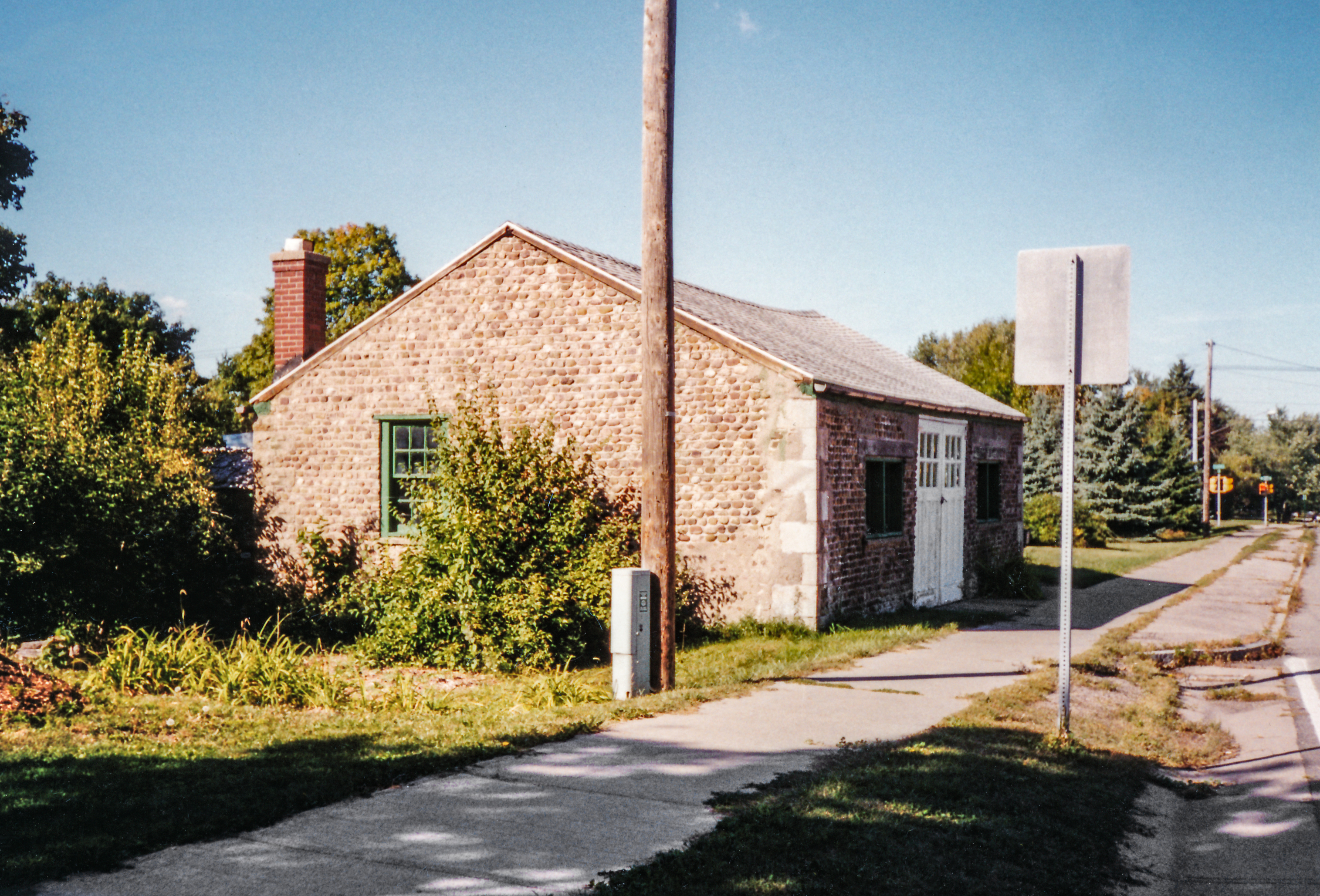 Hen-2 Blacksmith Shop 2